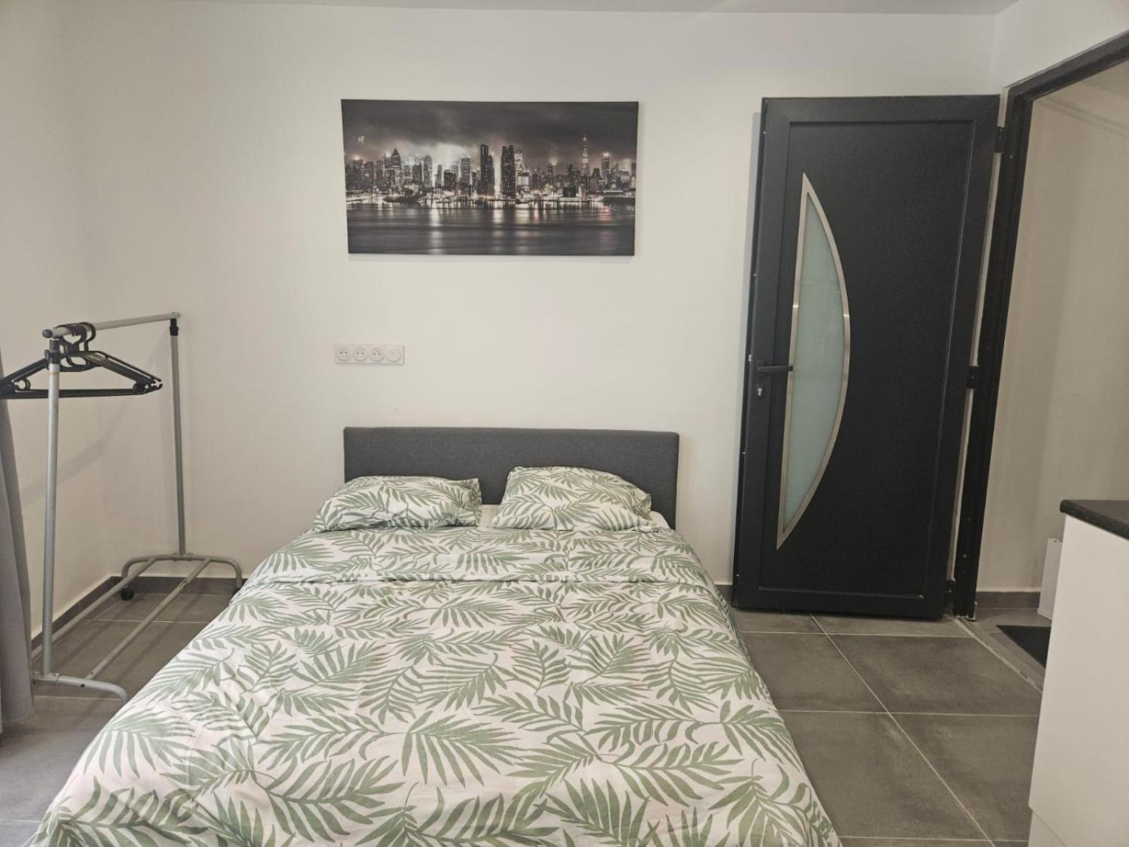 2 Studio Cosy Wifi A Meulan Exterior foto